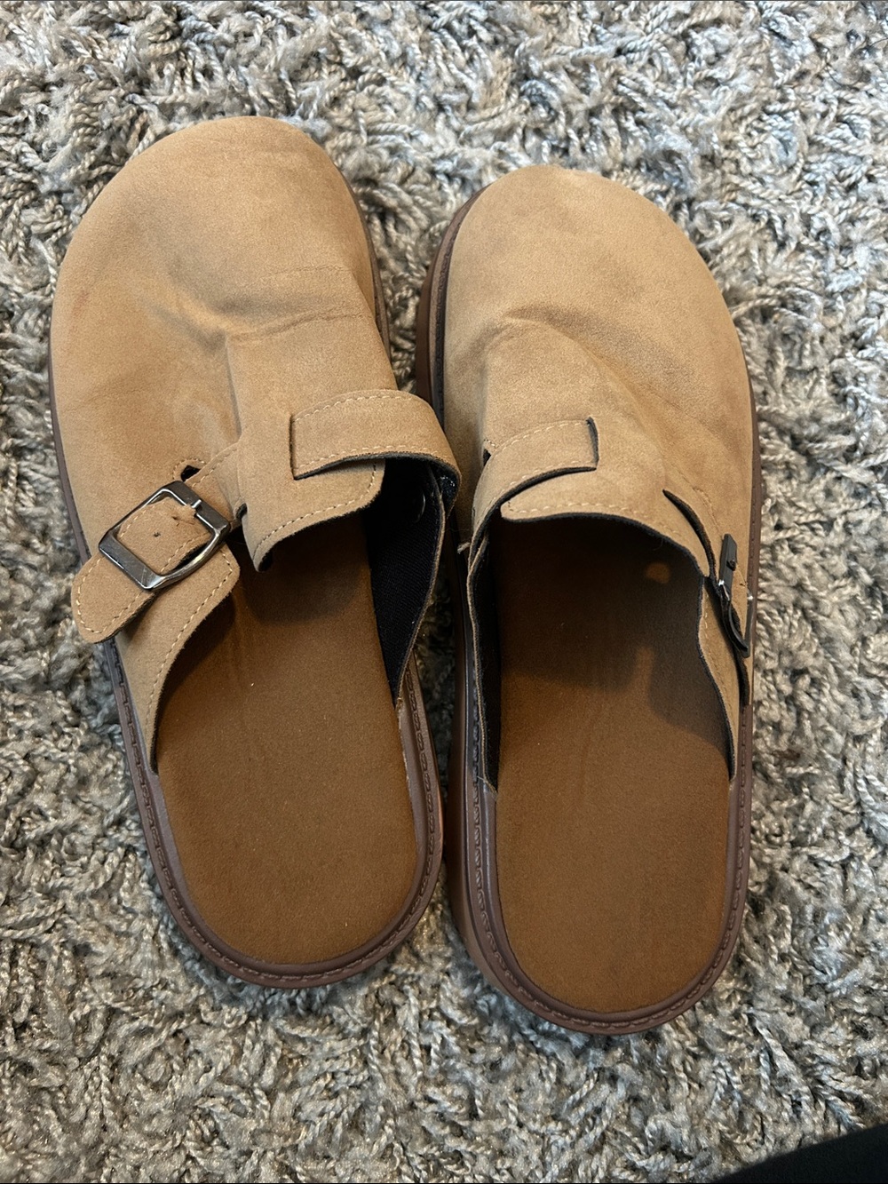 Women’s Buckle Clog - Tan